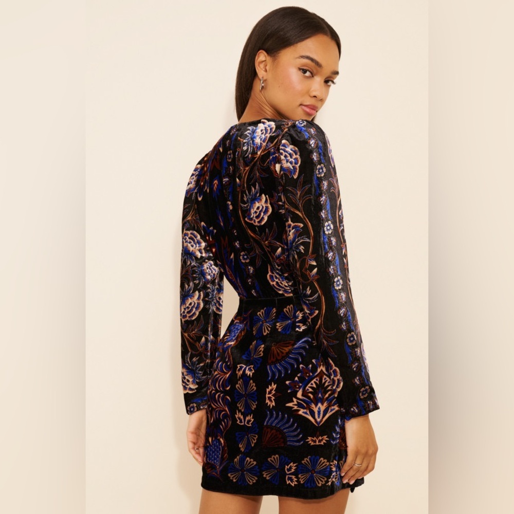 Farm Rio Arabesque Velvet Mix Scarves Mini Dress - Picture 2 of 8